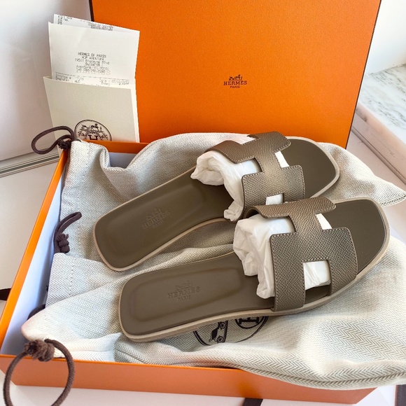 HERMES H ORAN SANDALS ETOUPE EPSOM LEATHER FLIP FLOPS SHOES FLAT SLIDES 38 - Picture 2 of 13